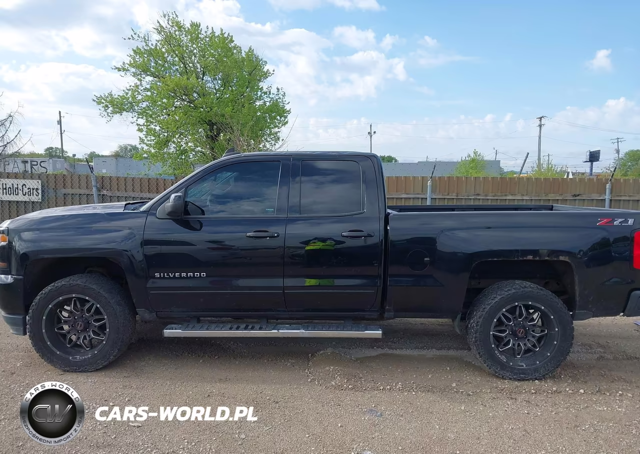 2018 Chevrolet Silverado 1500 2Lt VIN:1GCVKREH6JZ130106 - 14