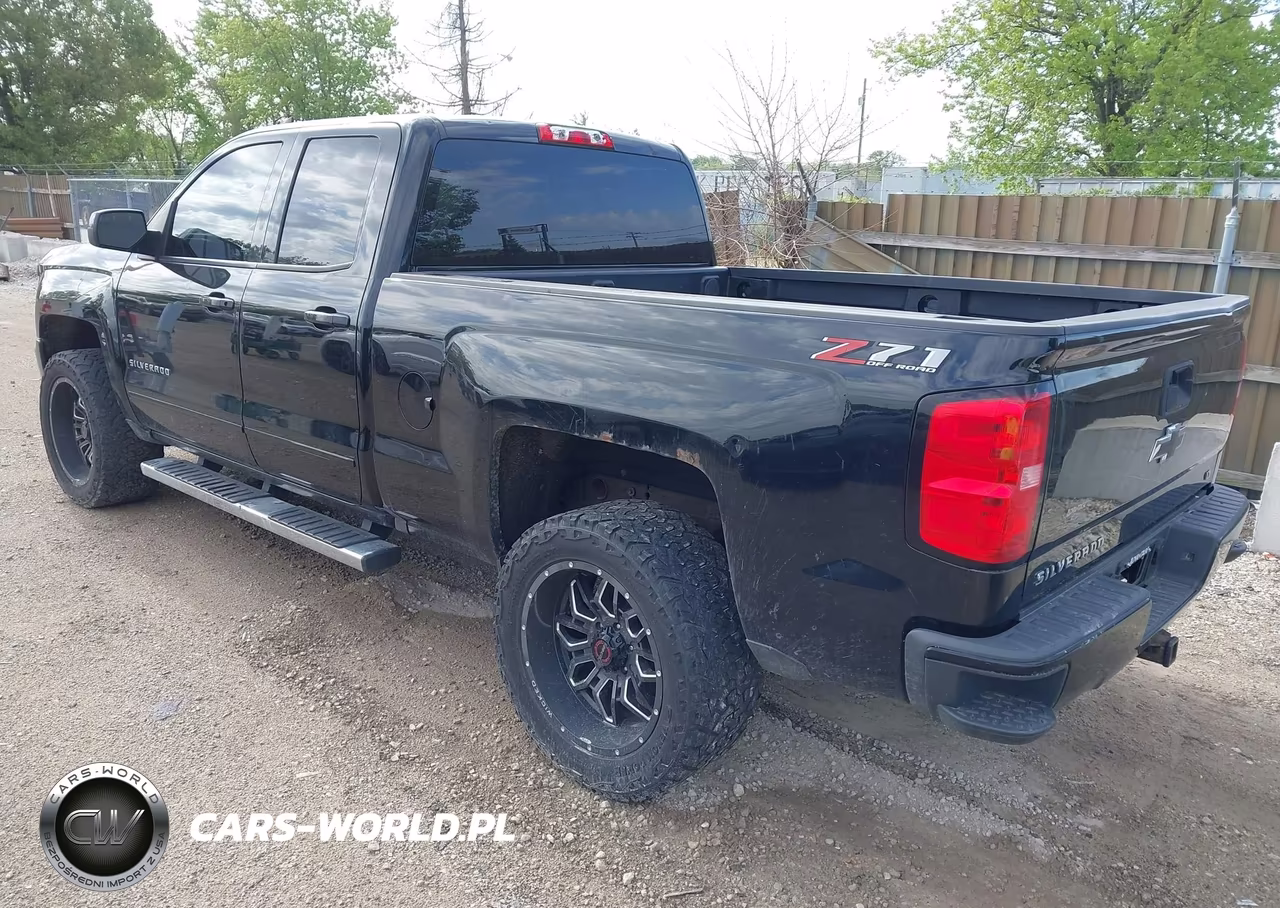 2018 Chevrolet Silverado 1500 2Lt VIN:1GCVKREH6JZ130106 - 3