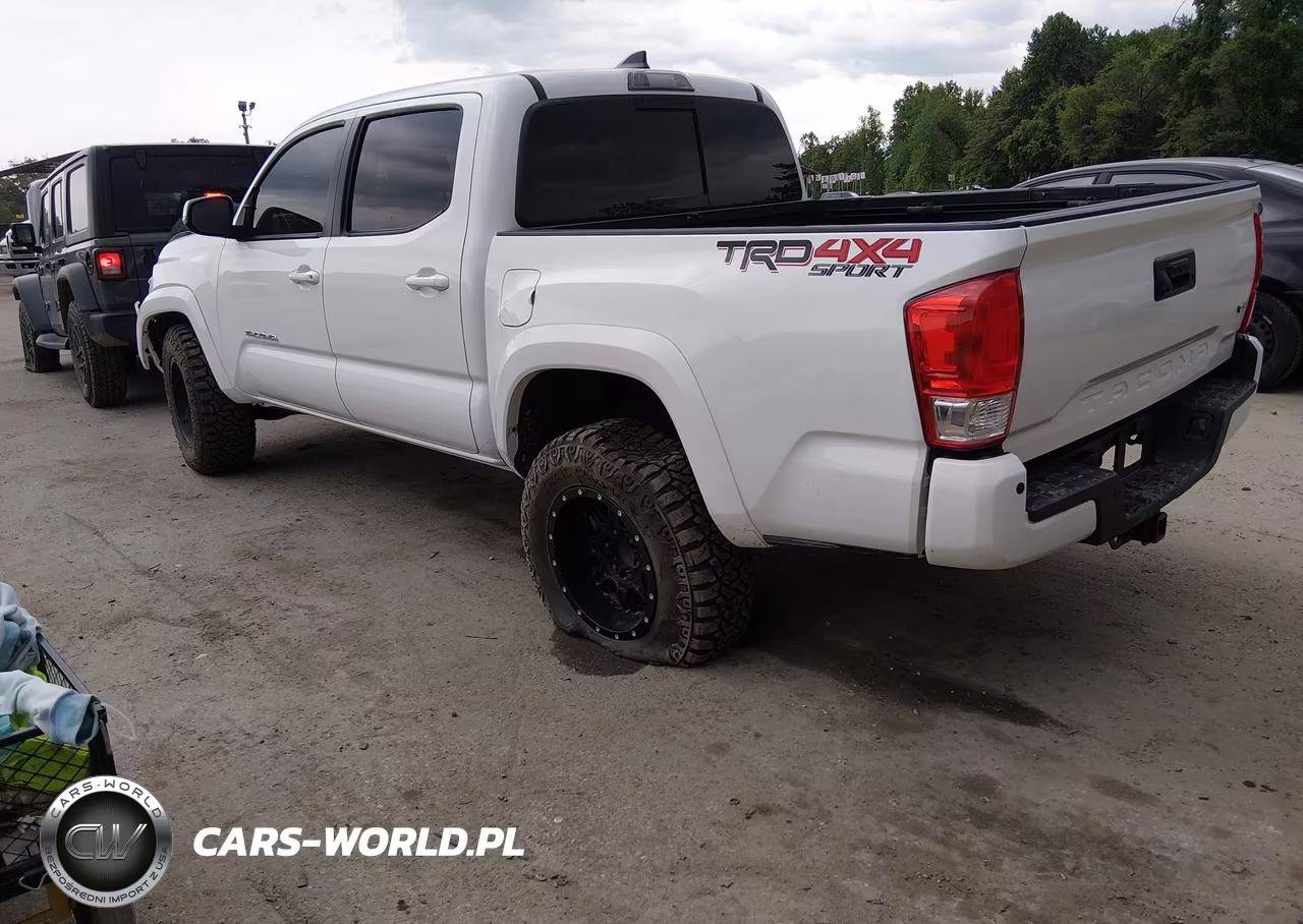 2017 Toyota Tacoma Trd Sport VIN:3TMCZ5AN4HM071866 - 3