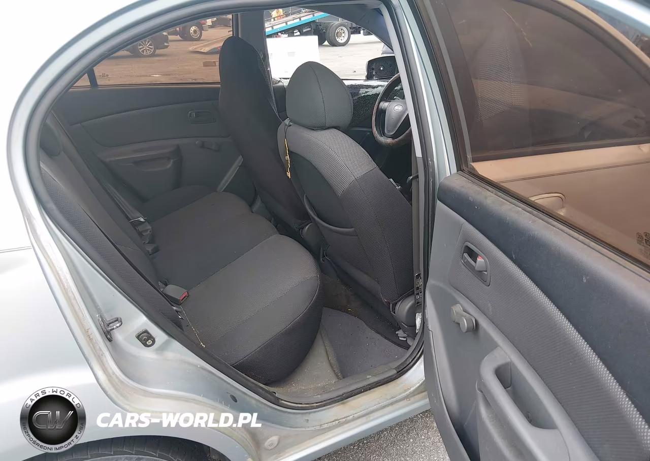 2007 Kia Rio Lx VIN:KNADE123376263832 - 8