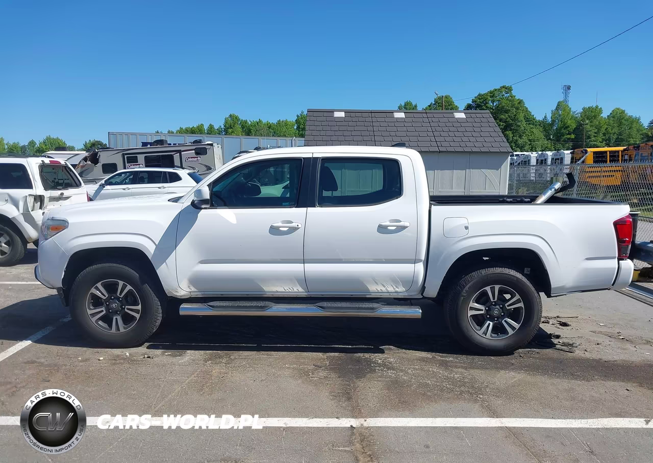 2018 Toyota Tacoma Sr VIN:5TFAX5GN9JX122475 - 14