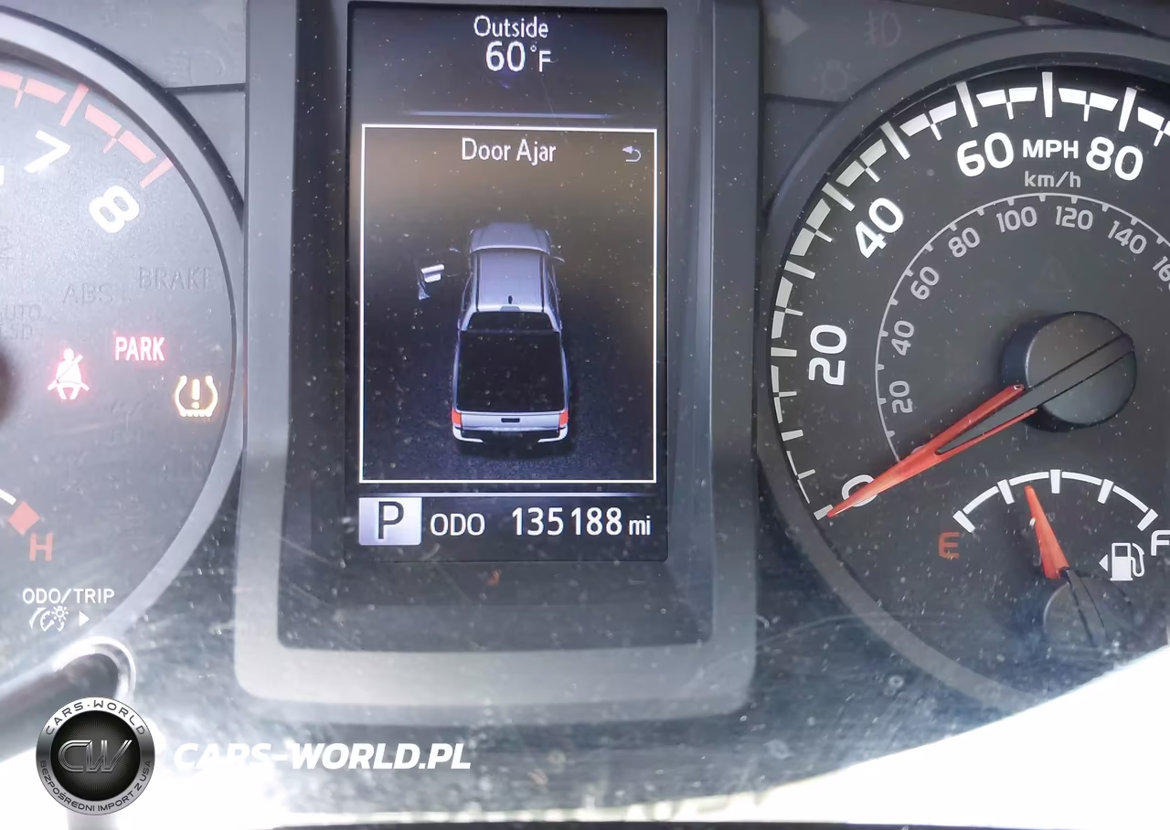 2018 Toyota Tacoma Sr VIN:5TFAX5GN9JX122475 - 15