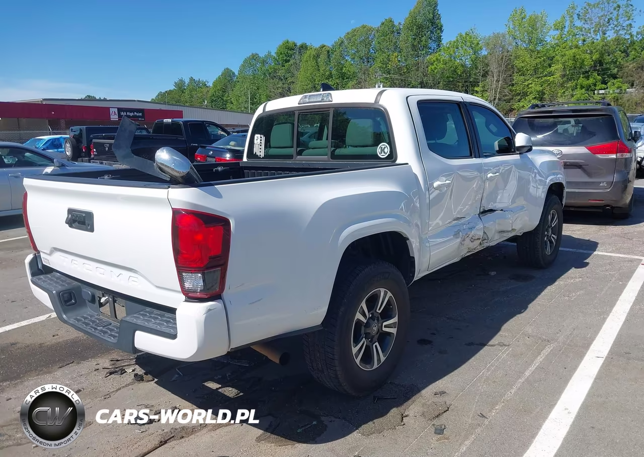 2018 Toyota Tacoma Sr VIN:5TFAX5GN9JX122475 - 4