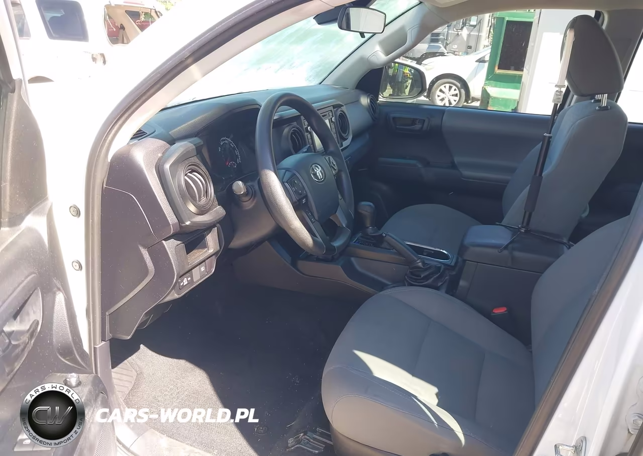 2018 Toyota Tacoma Sr VIN:5TFAX5GN9JX122475 - 5