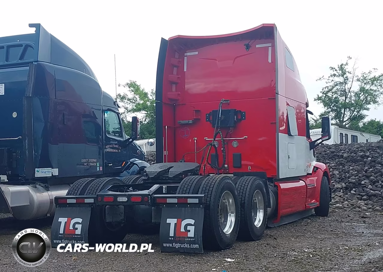2021 Peterbilt 579 VIN:1XPBD49X4MD760675 - 4