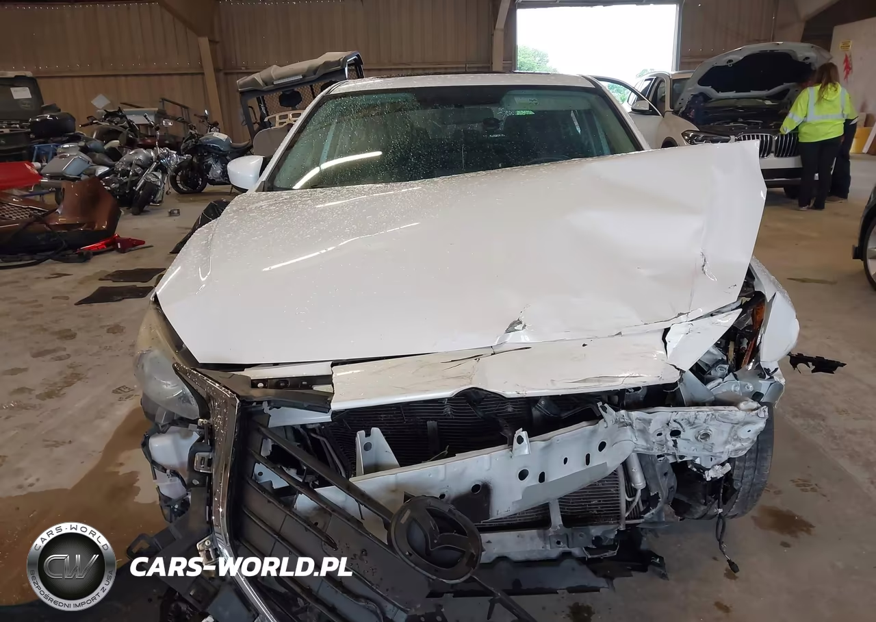 2016 Mazda Mazda3 I Touring VIN:JM1BM1L72G1327497 - 13