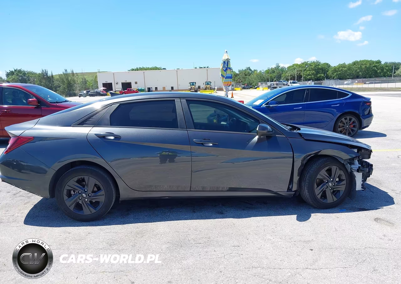 2021 Hyundai Elantra Sel VIN:5NPLM4AG0MH002103 - 13