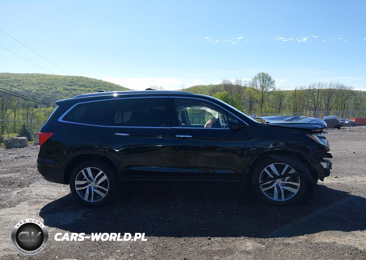 2016 Honda Pilot Touring VIN:5FNYF6H98GB017163 - 14