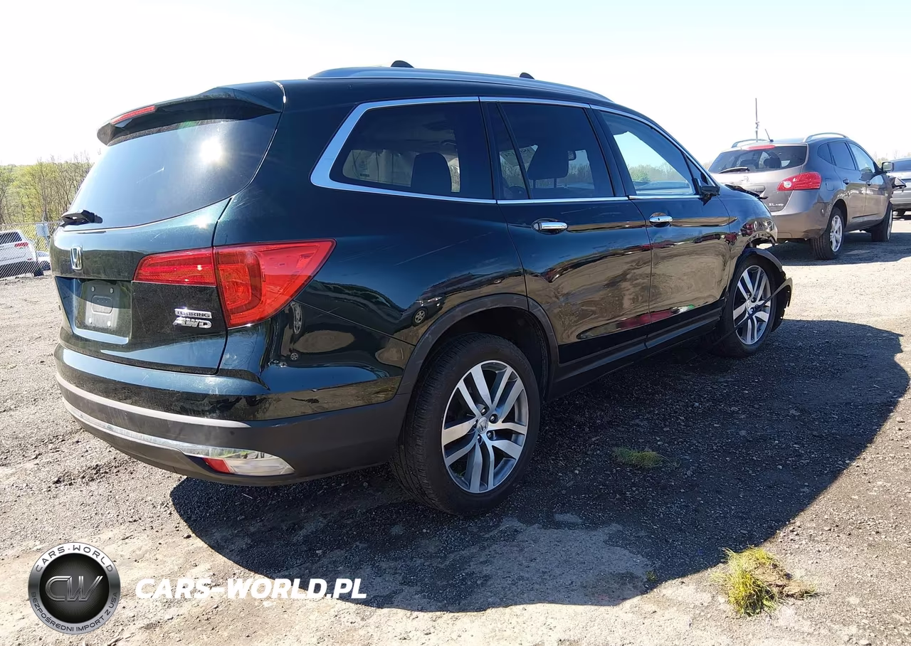 2016 Honda Pilot Touring VIN:5FNYF6H98GB017163 - 4