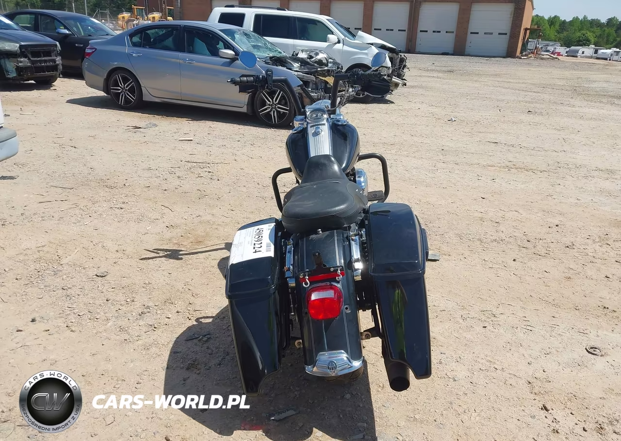 2012 Harley-Davidson Flhrc Road King Classic VIN:1HD1FRM14CB625910 - 6