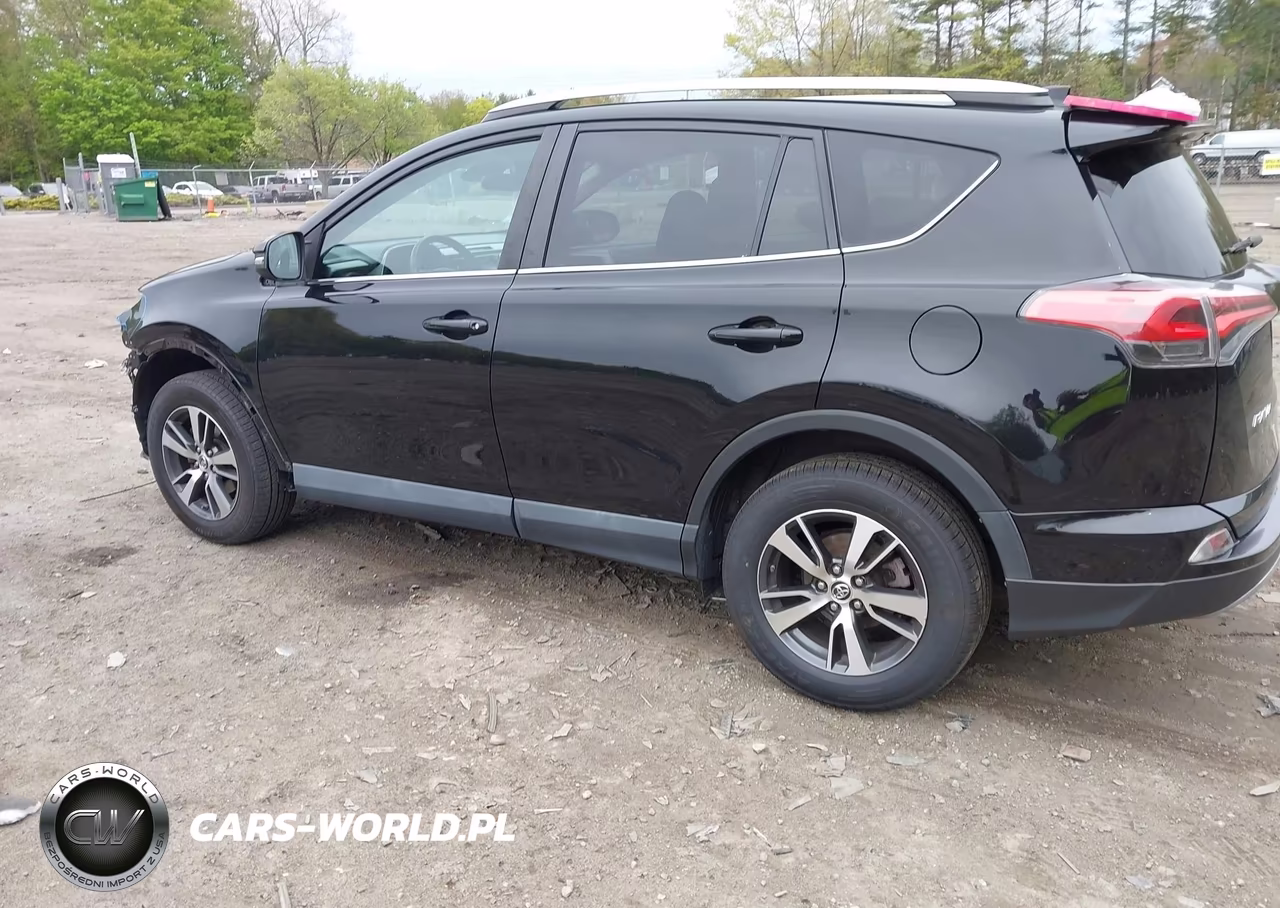 2017 Toyota Rav4 Xle VIN:2T3RFREV0HW680780 - 2