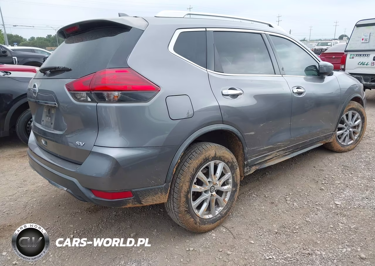2017 Nissan Rogue Sv VIN:KNMAT2MT9HP600580 - 4
