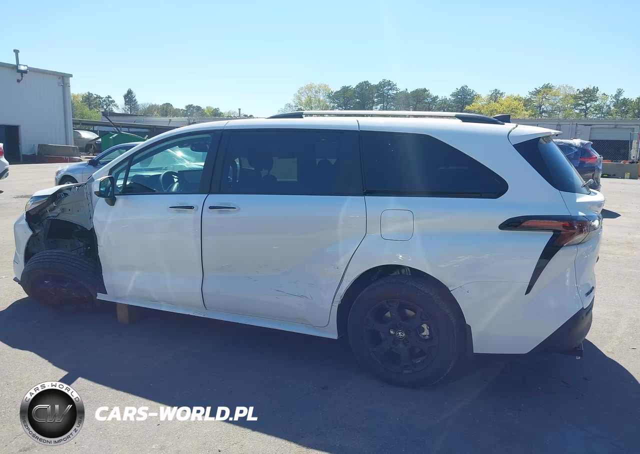 2026 Toyota Sienna Woodland Edition VIN:5TDCSKFC0TS251509 - 15