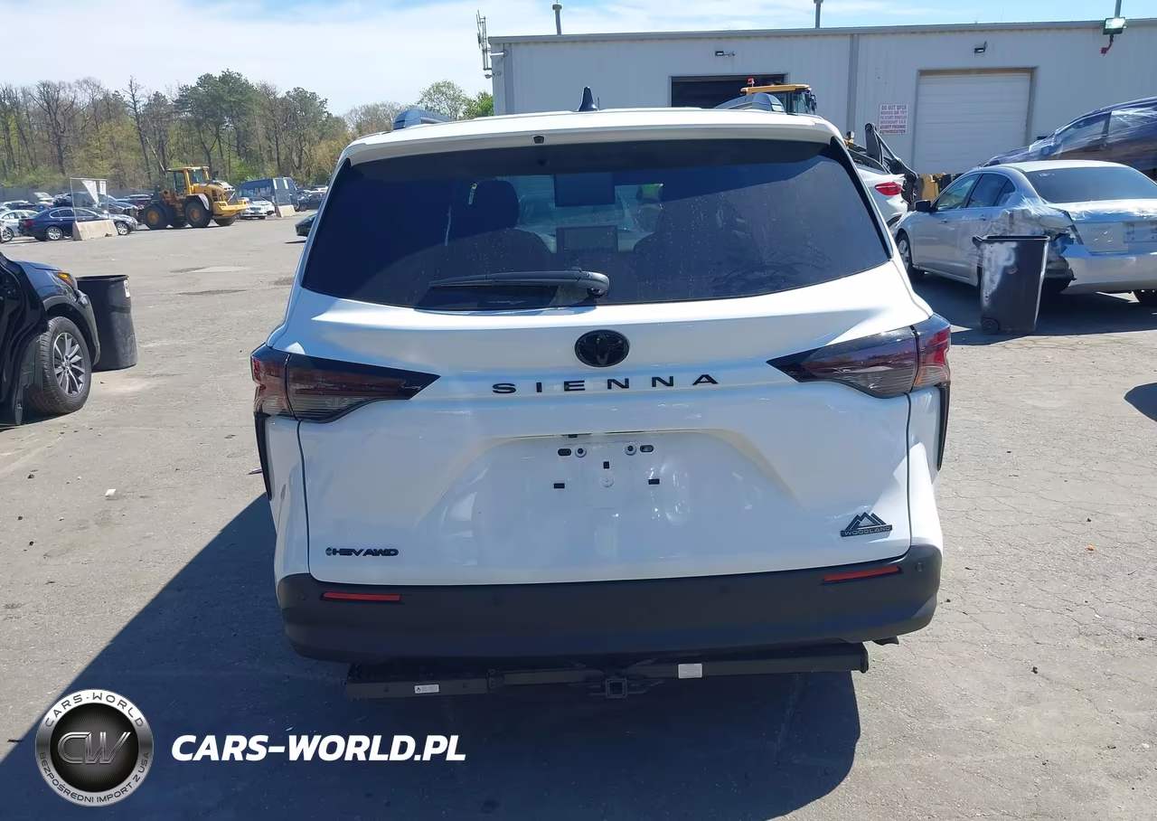 2026 Toyota Sienna Woodland Edition VIN:5TDCSKFC0TS251509 - 17