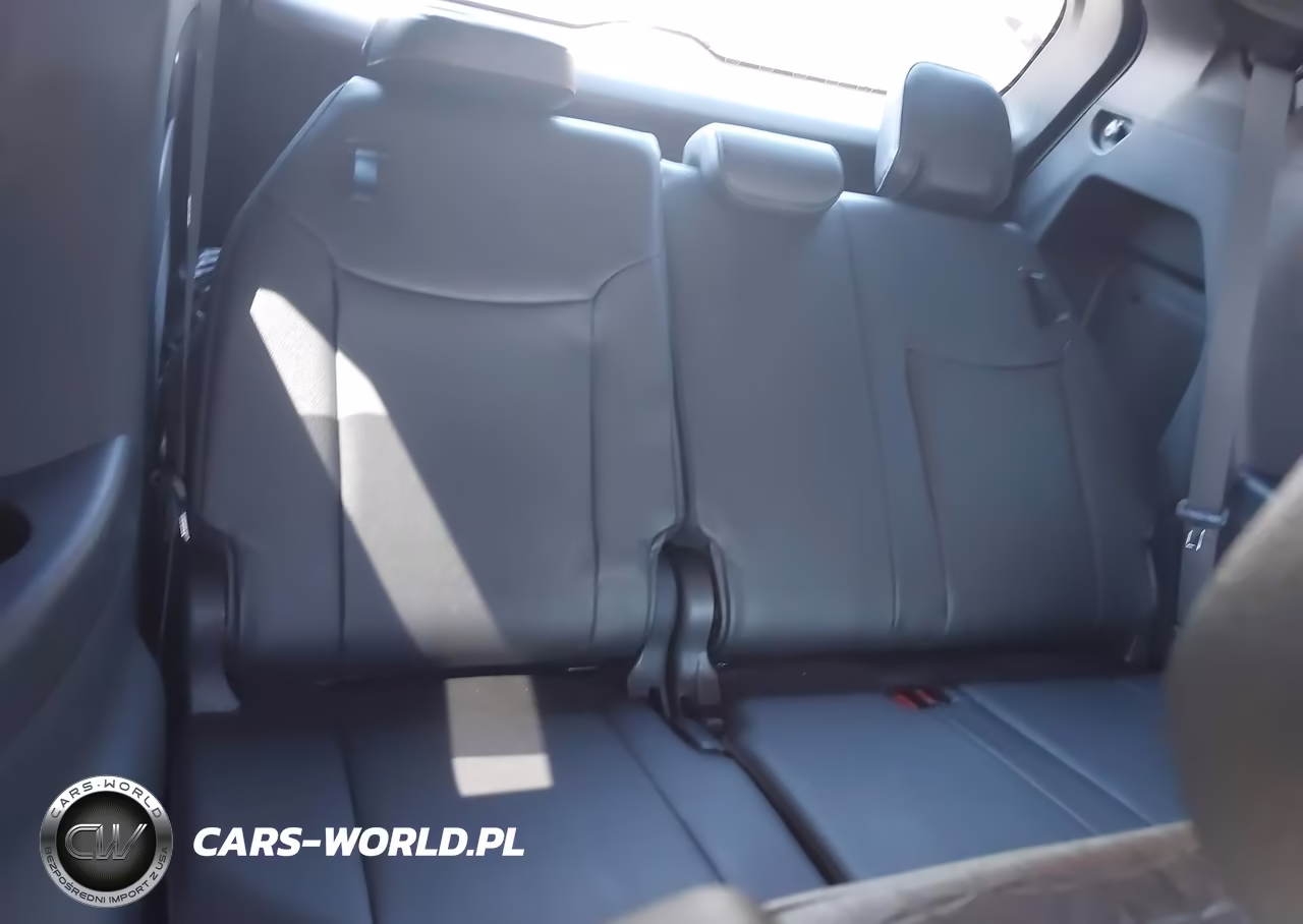 2026 Toyota Sienna Woodland Edition VIN:5TDCSKFC0TS251509 - 19