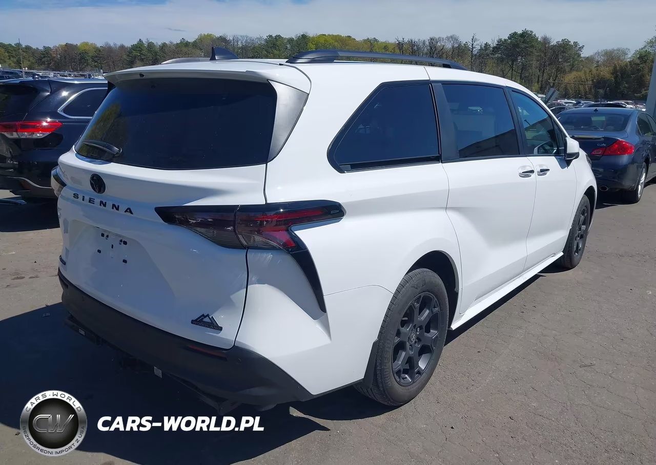 2026 Toyota Sienna Woodland Edition VIN:5TDCSKFC0TS251509 - 4