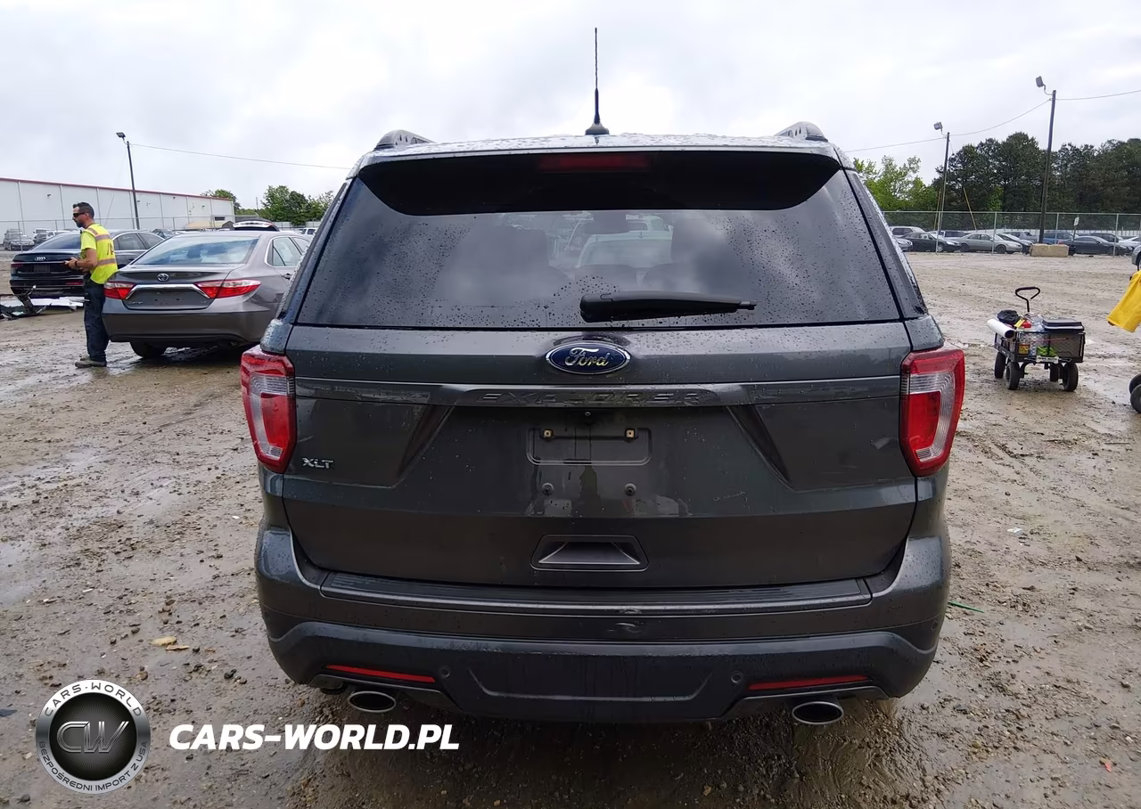 2018 Ford Explorer Xlt VIN:1FM5K7D81JGB25988 - 16