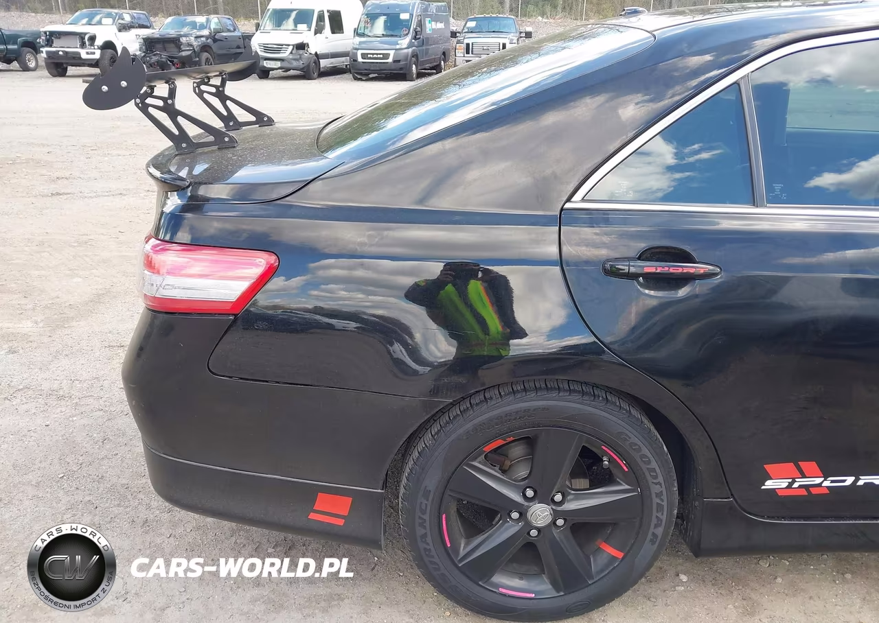 2010 Toyota Camry Se VIN:4T1BF3EK3AU058967 - 12