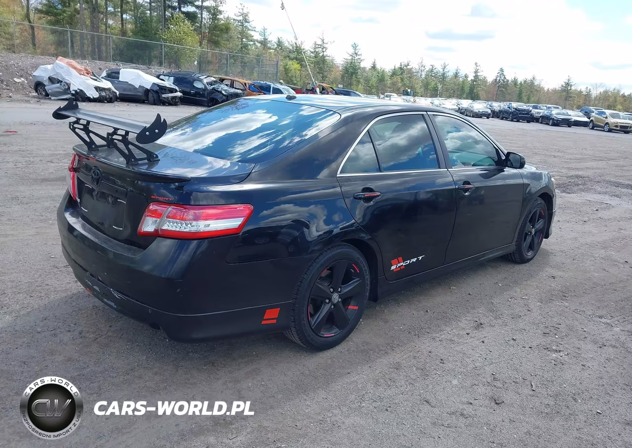 2010 Toyota Camry Se VIN:4T1BF3EK3AU058967 - 4