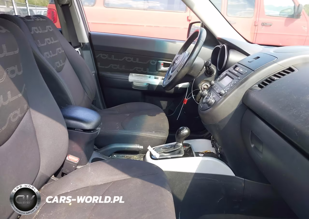 2012 Kia Soul + VIN:KNDJT2A62C7380481 - 5