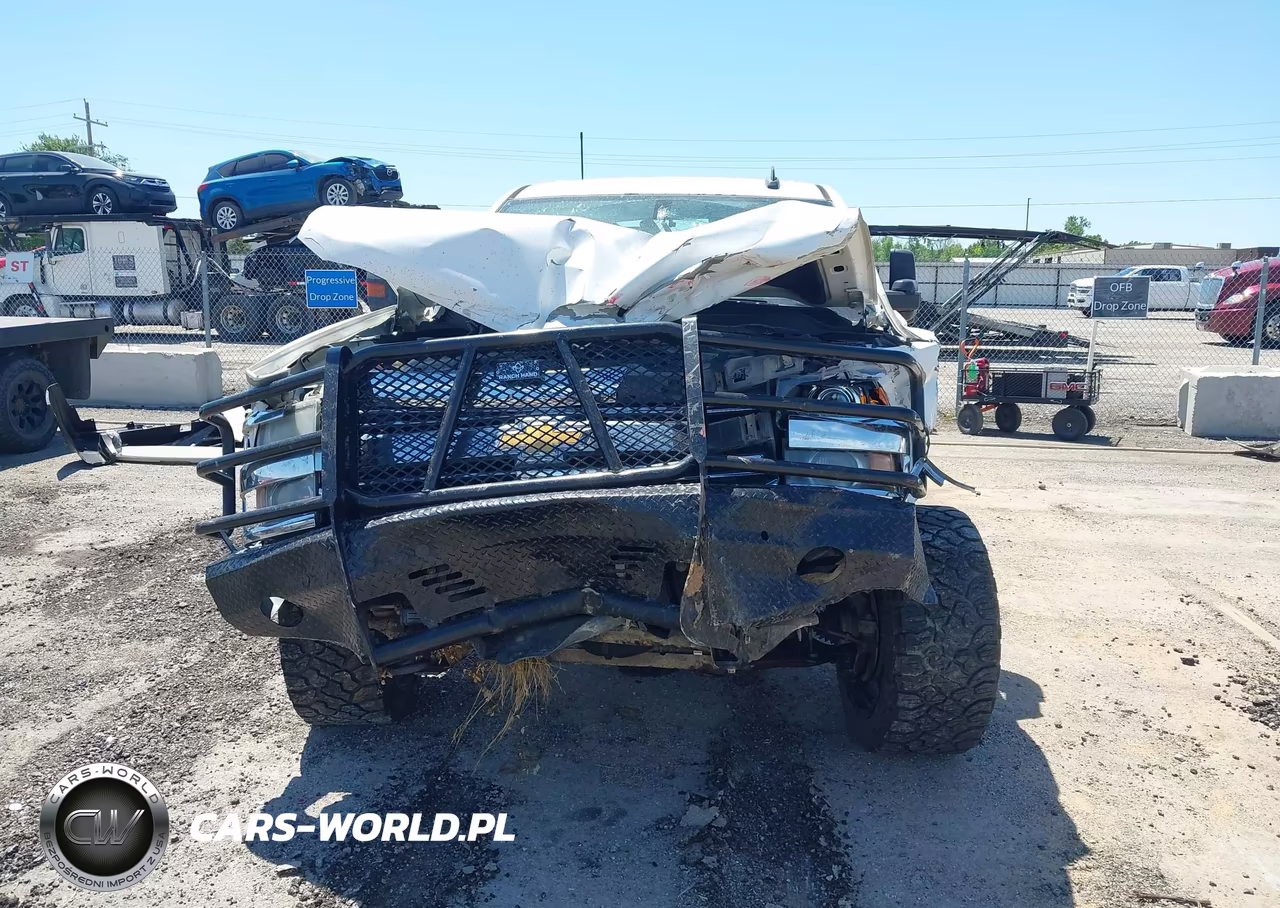 2016 Chevrolet Silverado 2500Hd Wt VIN:1GC1KUE88GF104926 - 13
