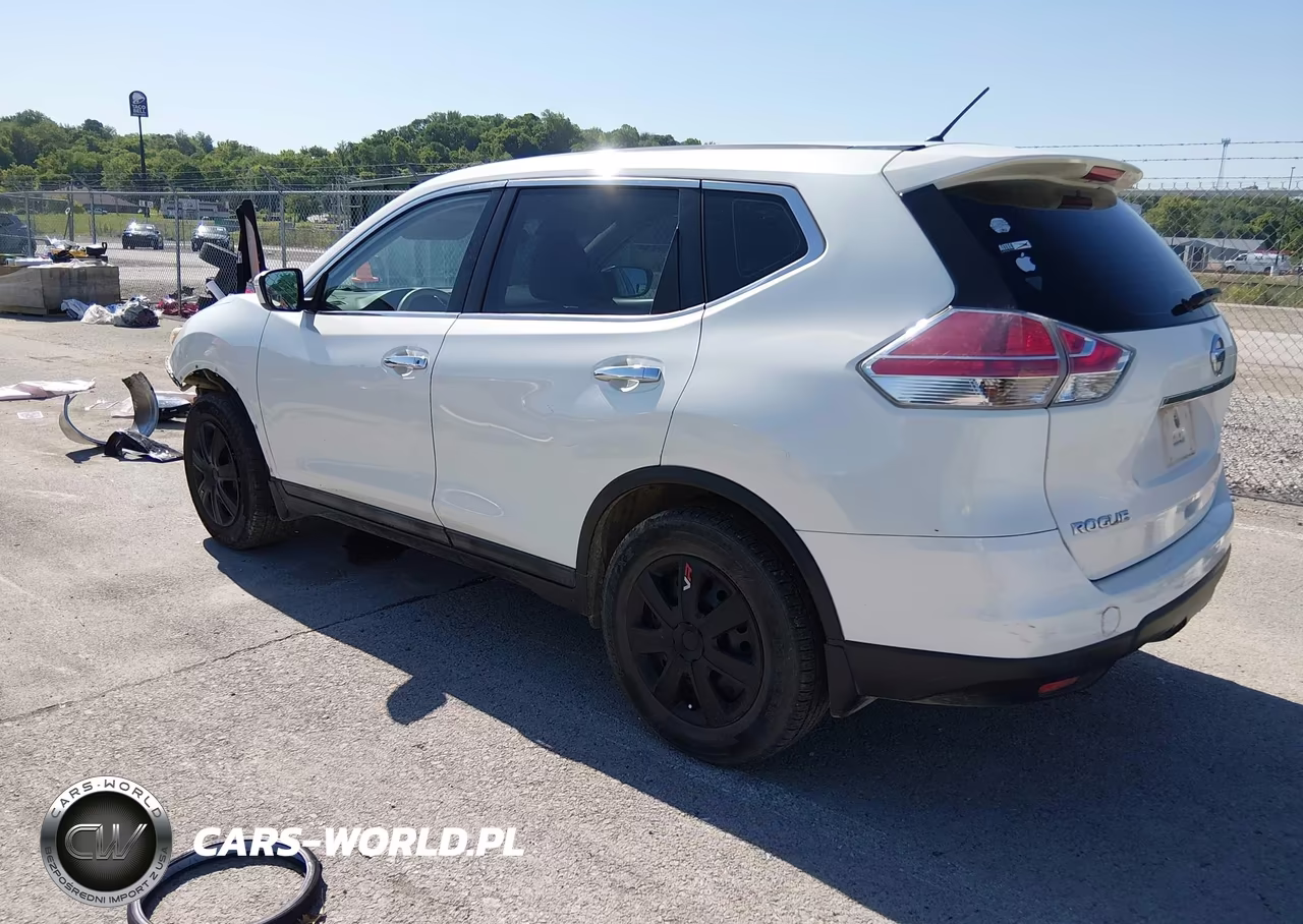 2015 Nissan Rogue S VIN:5N1AT2MT3FC778890 - 3