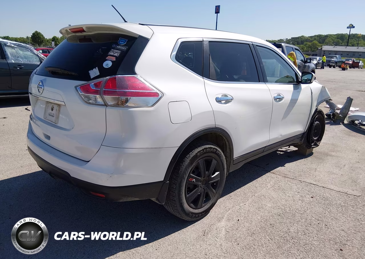 2015 Nissan Rogue S VIN:5N1AT2MT3FC778890 - 4