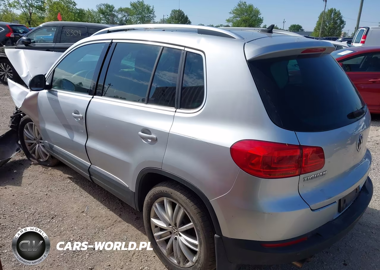 2013 Volkswagen Tiguan Se VIN:WVGAV3AX7DW627005 - 3