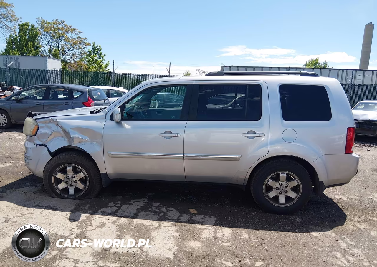 2011 Honda Pilot Touring VIN:5FNYF4H97BB053164 - 15