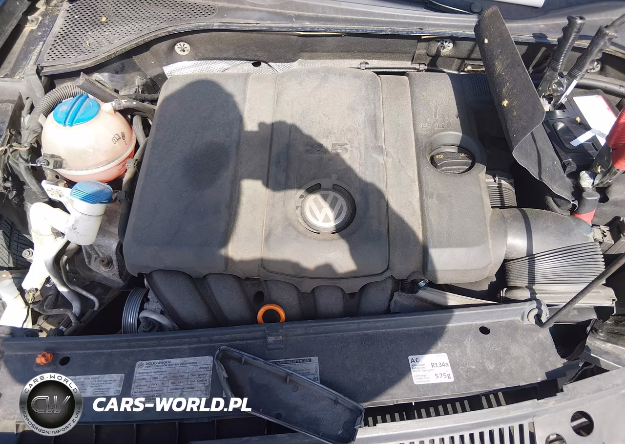 2012 Volkswagen Passat 2.5L Se VIN:1VWBP7A38CC084042 - 10