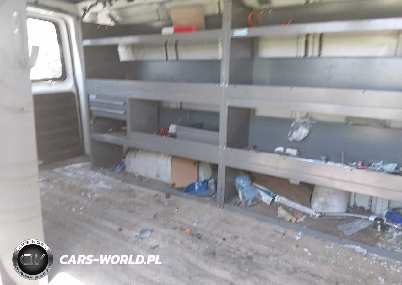 2019 Chevrolet Express 2500 Work Van VIN:1GCWGAFGXK1286596 - 8