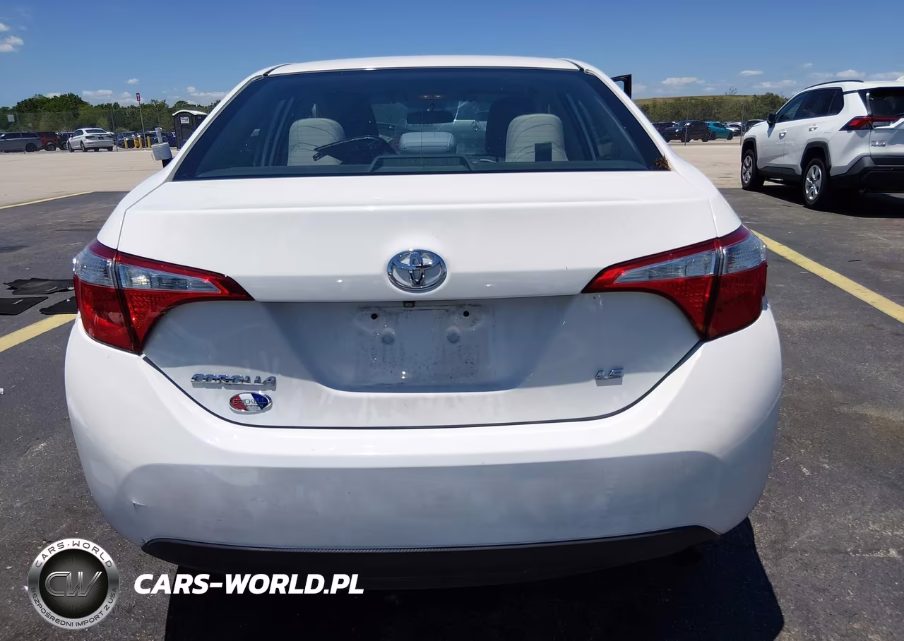 2016 Toyota Corolla Le VIN:5YFBURHE8GP547356 - 17