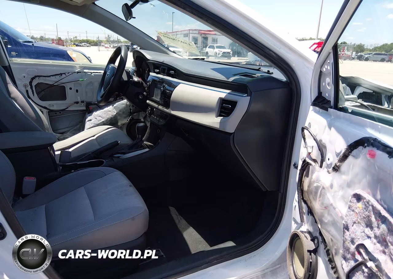 2016 Toyota Corolla Le VIN:5YFBURHE8GP547356 - 5