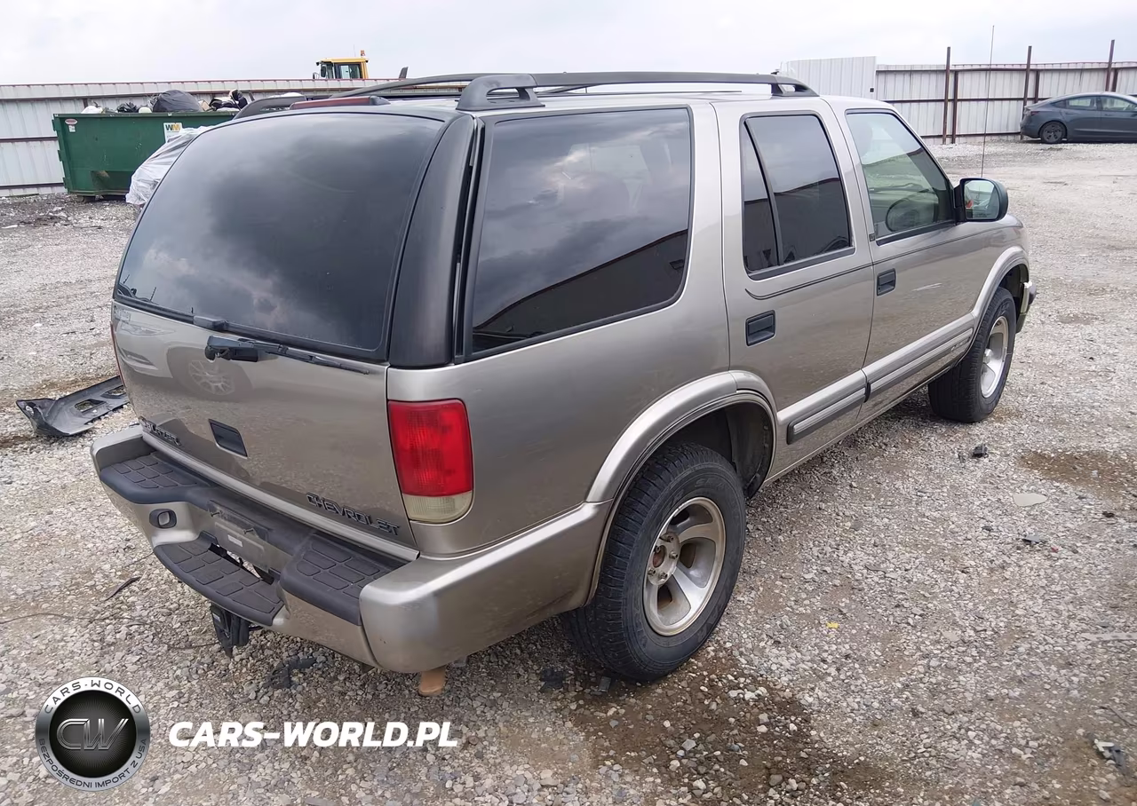 2000 Chevrolet Blazer VIN:1GNCS13W1Y2214936 - 4
