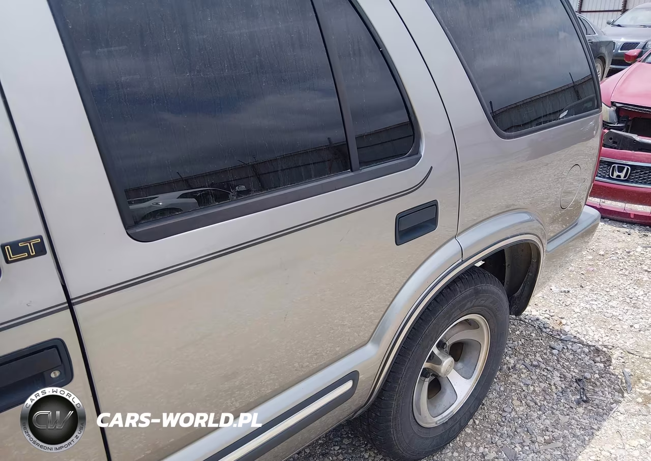 2000 Chevrolet Blazer VIN:1GNCS13W1Y2214936 - 6