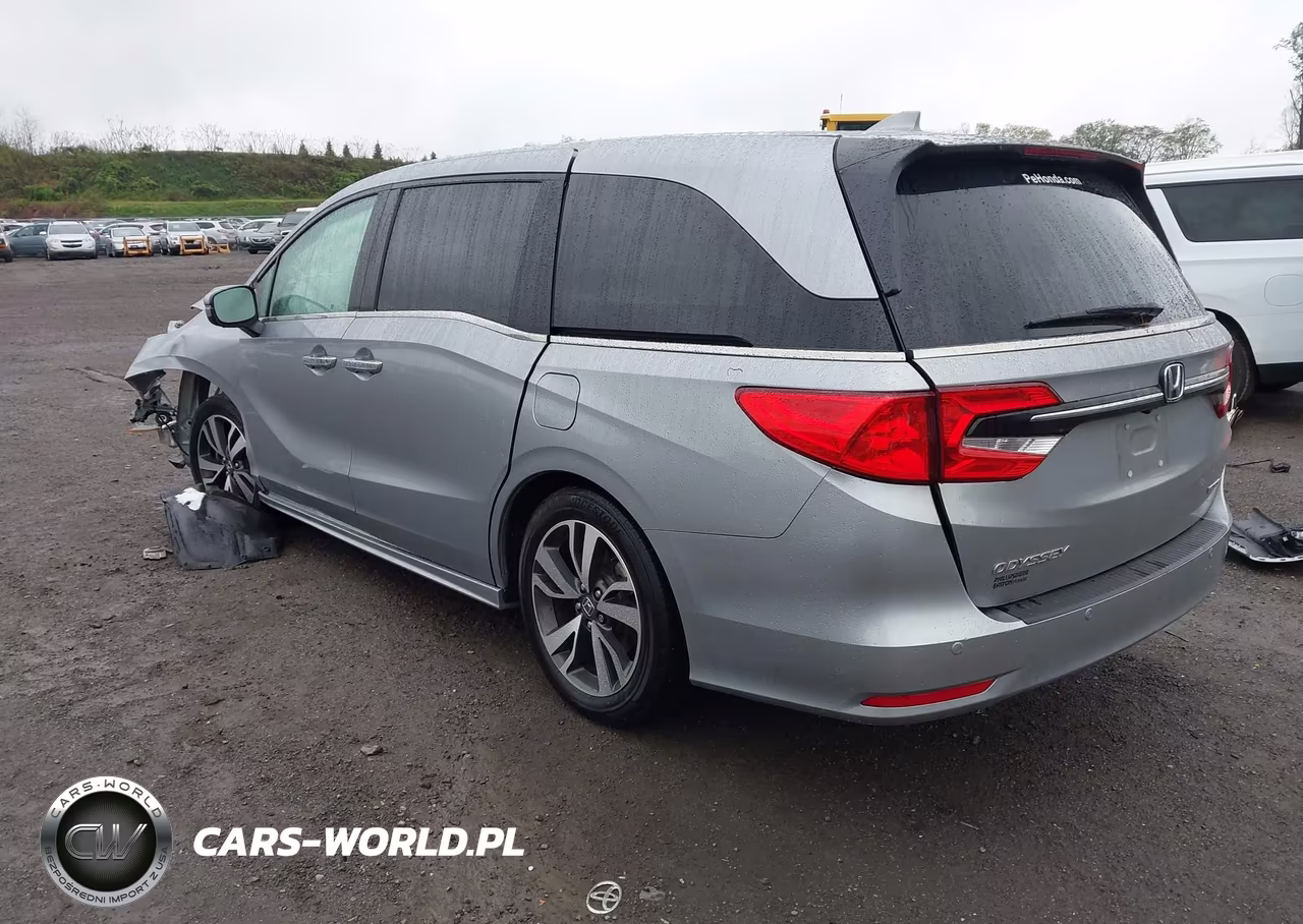 2024 Honda Odyssey Touring VIN:5FNRL6H82RB058718 - 3