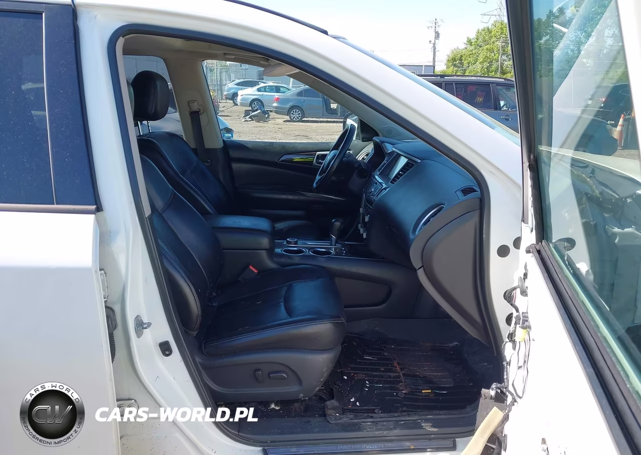 2015 Nissan Pathfinder Platinum VIN:5N1AR2MM3FC602218 - 5