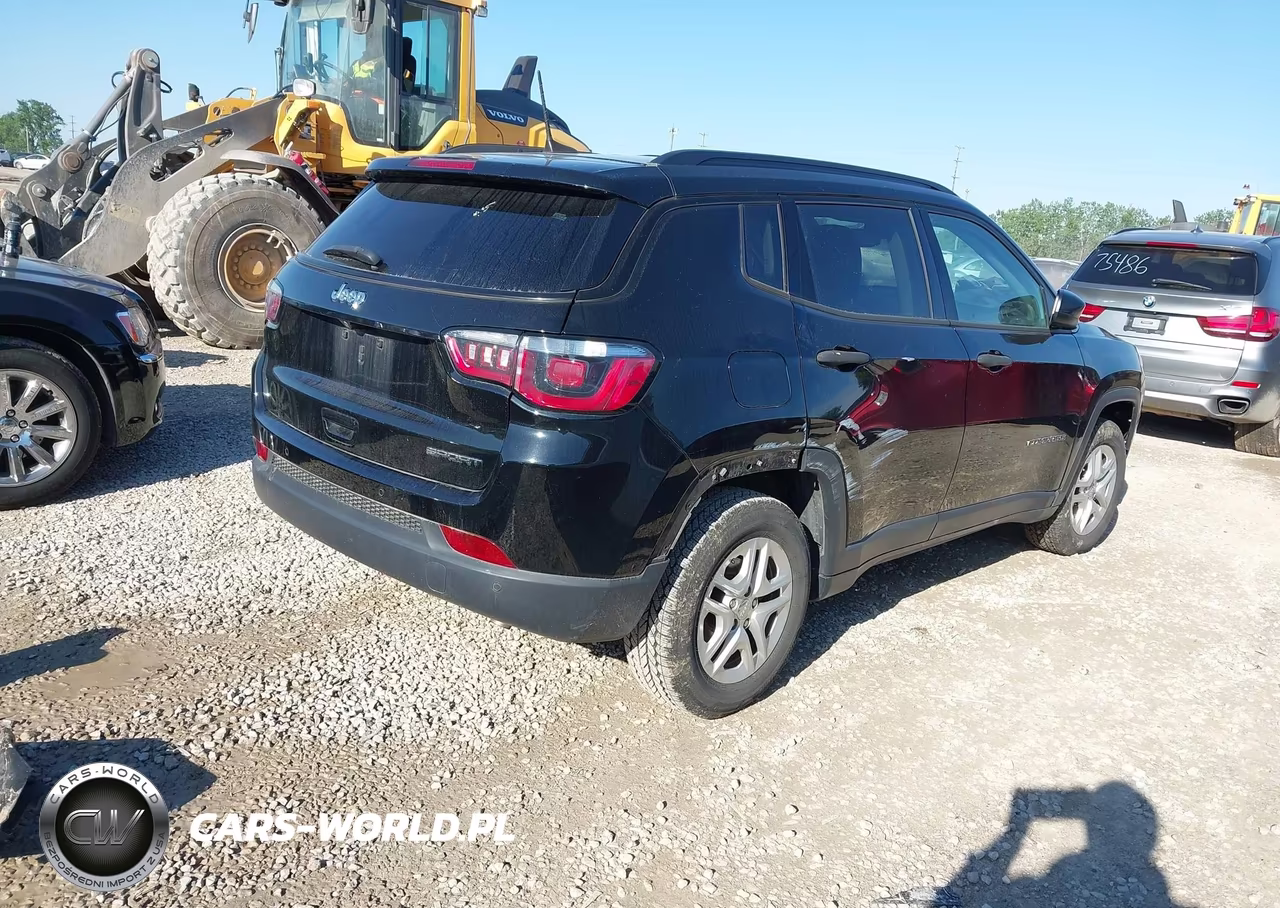 2018 Jeep Compass Sport Fwd VIN:3C4NJCAB8JT133582 - 4