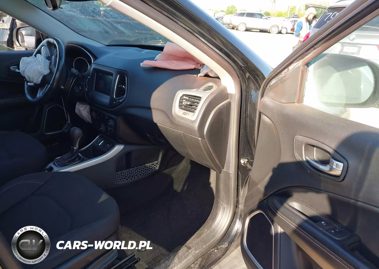 2018 Jeep Compass Sport Fwd VIN:3C4NJCAB8JT133582 - 5