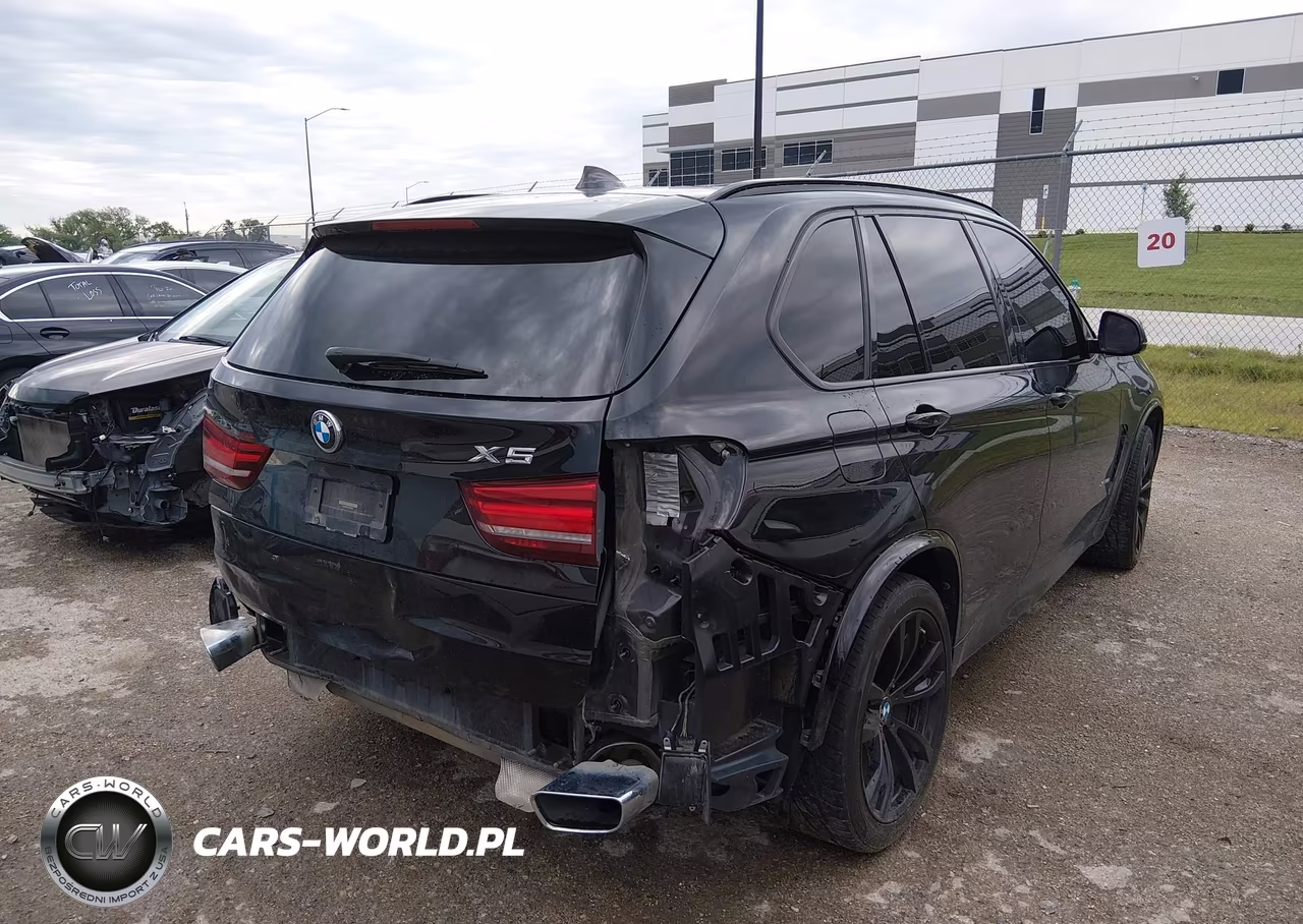 2017 BMW X5 xDrive35I VIN:5UXKR0C37H0X79931 - 4