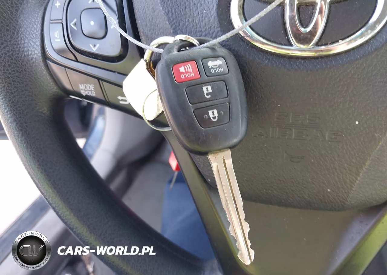 2016 Toyota Camry Le VIN:4T4BF1FK0GR561504 - 11