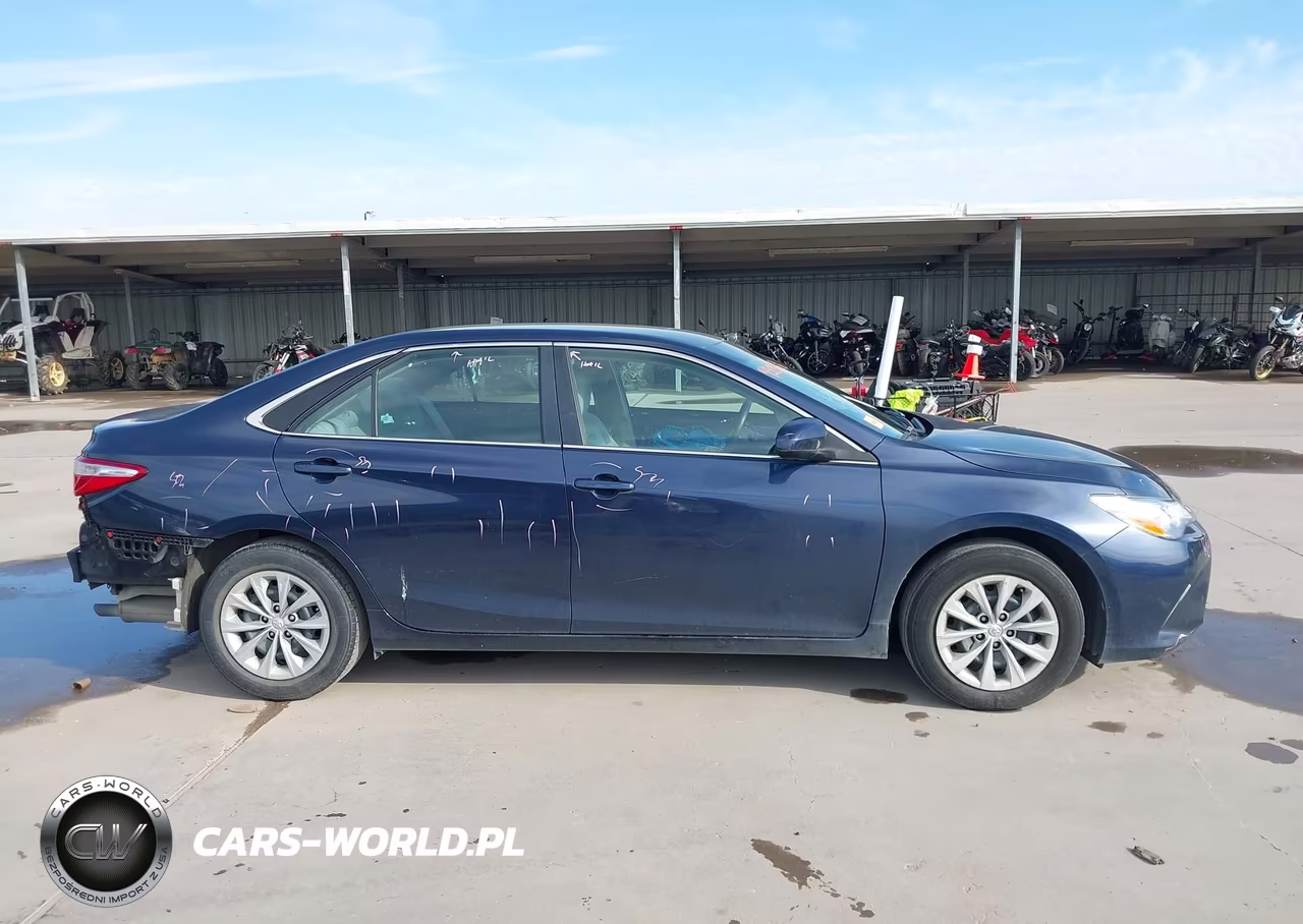 2016 Toyota Camry Le VIN:4T4BF1FK0GR561504 - 14