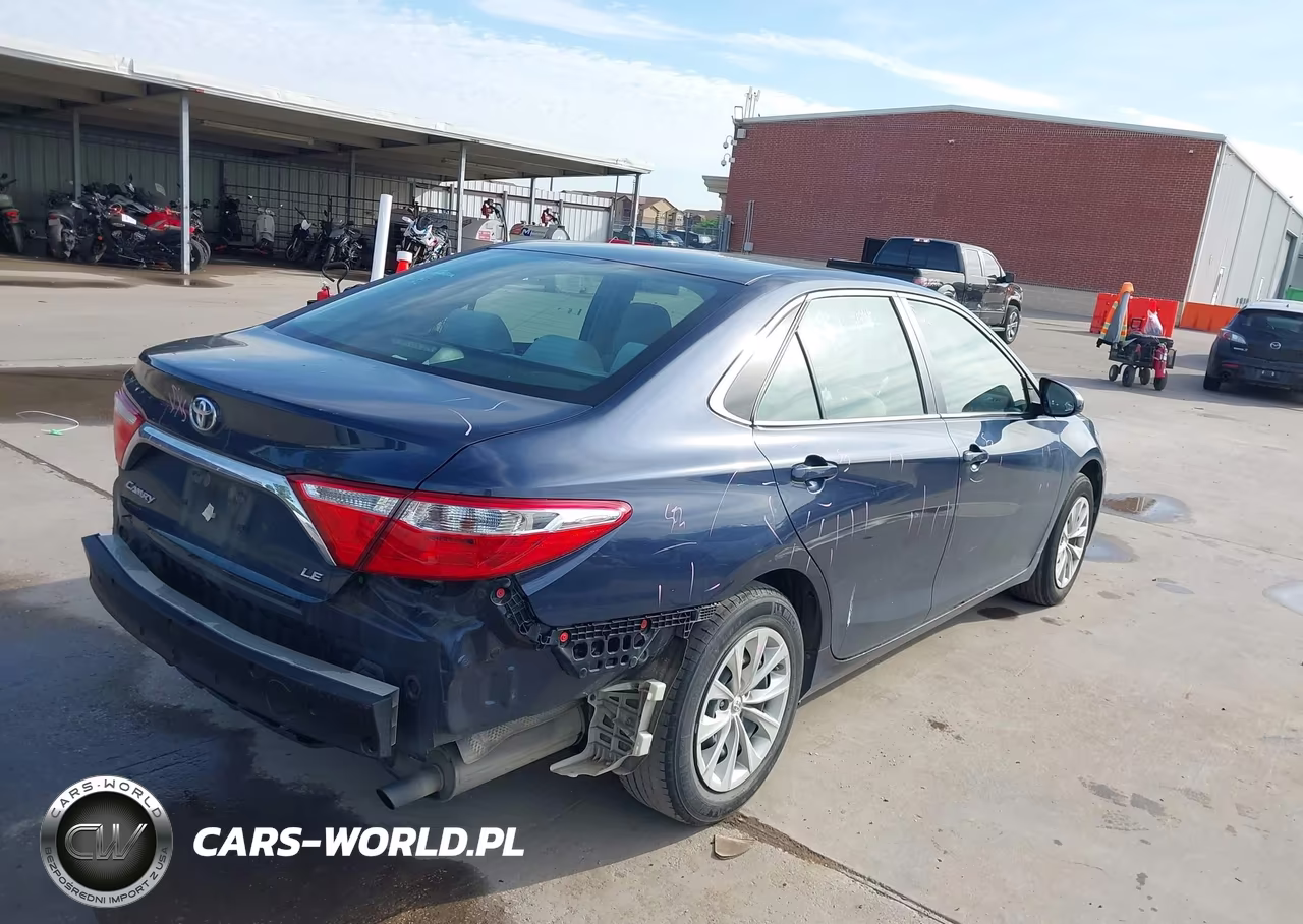 2016 Toyota Camry Le VIN:4T4BF1FK0GR561504 - 4