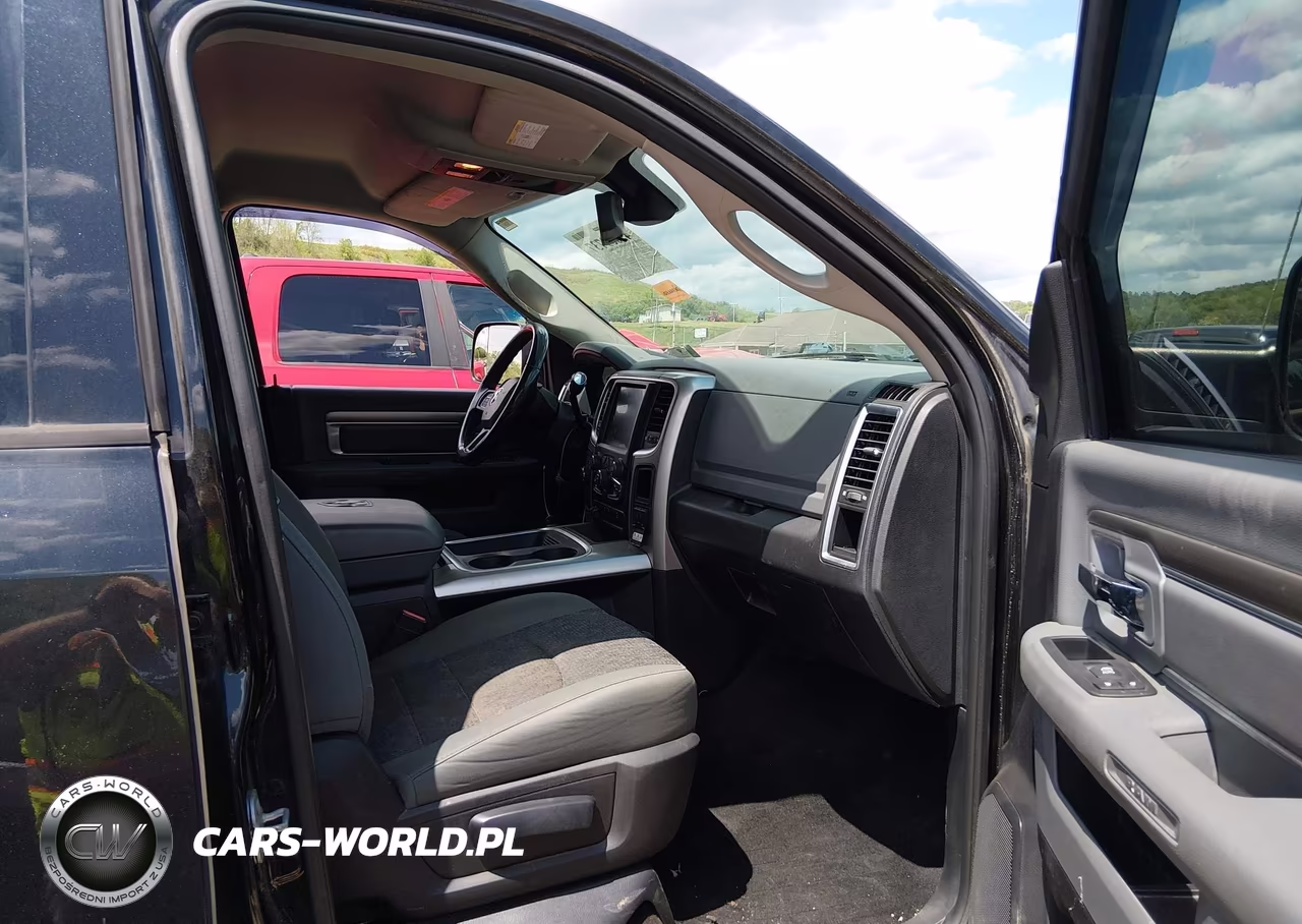 2016 Ram 3500 Big Horn VIN:3C63R3DJXGG190510 - 5
