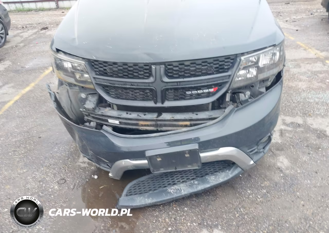 2018 Dodge Journey Crossroad VIN:3C4PDCGB4JT141394 - 6