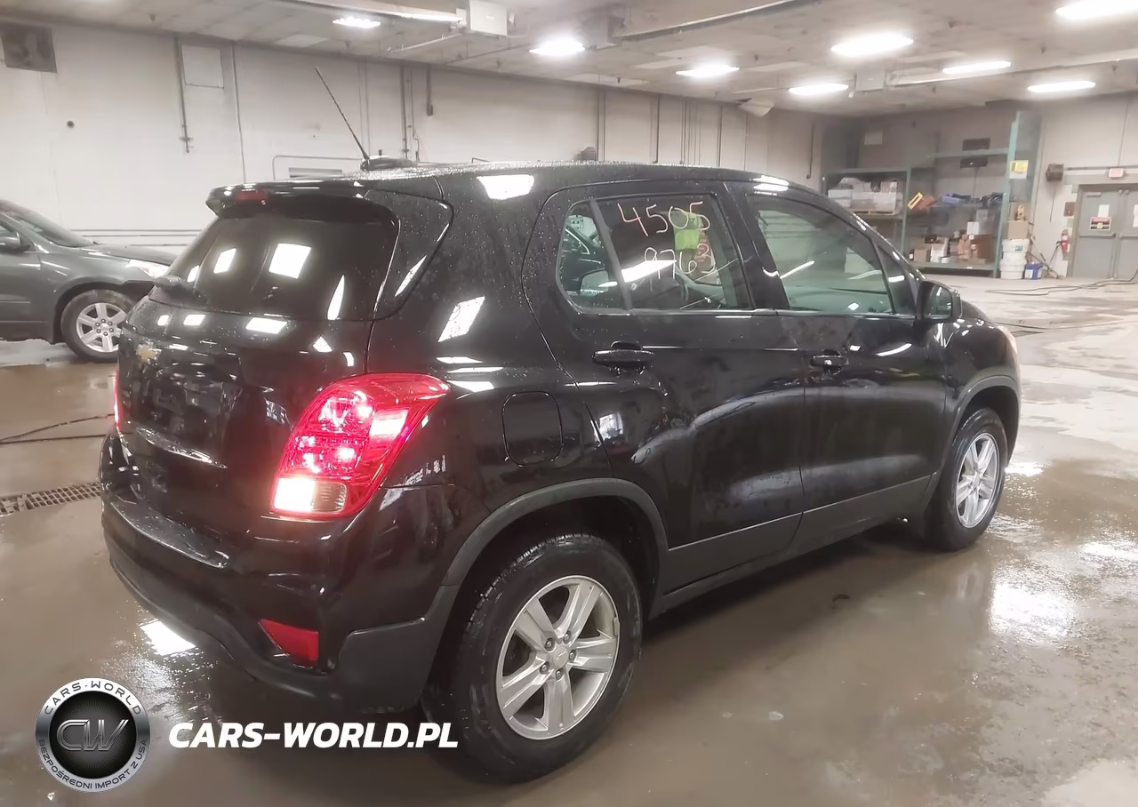 2017 Chevrolet Trax Ls VIN:3GNCJNSB6HL279773 - 4