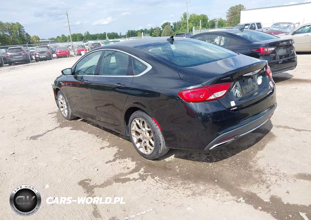 2015 Chrysler 200 C VIN:1C3CCCEG3FN610468 - 3