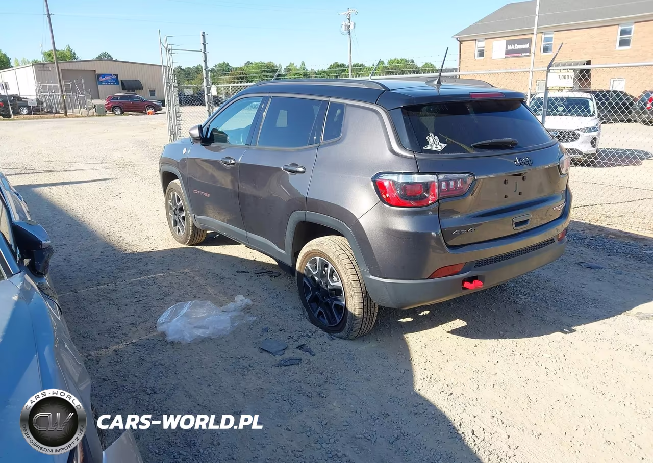 2019 Jeep Compass Trailhawk 4X4 VIN:3C4NJDDB4KT594703 - 3