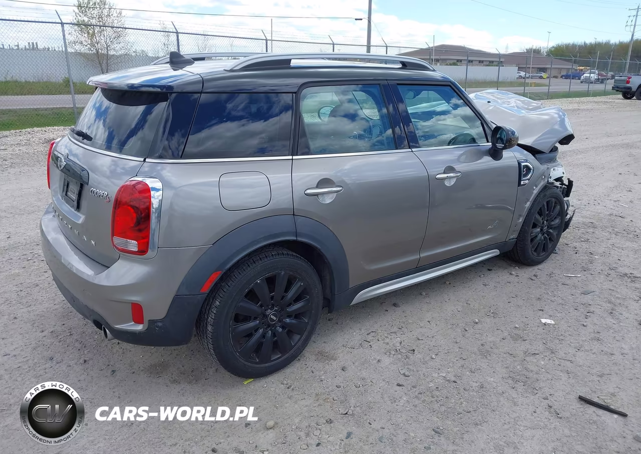 2017 Mini Countryman Cooper S VIN:WMZYT5C39H3E18969 - 4
