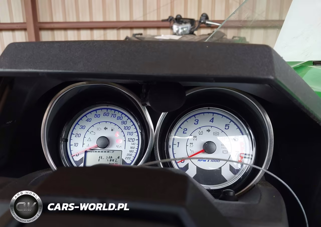 2018 Polaris Slingshot Sl VIN:57XAAPFA6J8125542 - 7